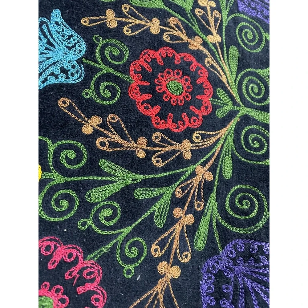 Vtg Uzbek Suzani Handmade Embroidery‎ on Velvet Tablecloth Wall Hanging 53